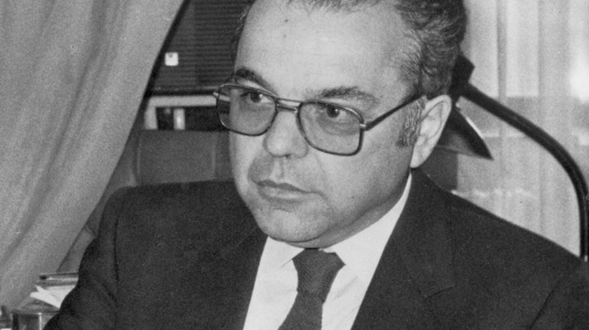 Morreu o antigo ministro social-democrata Carlos Brito