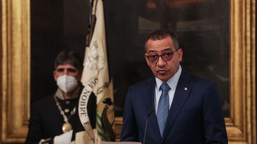 Presidente de São Tomé demite Governo devido a "incapacidade"