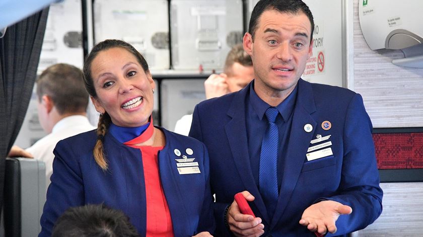 O primeiro casamento "papal" a bordo de um avião