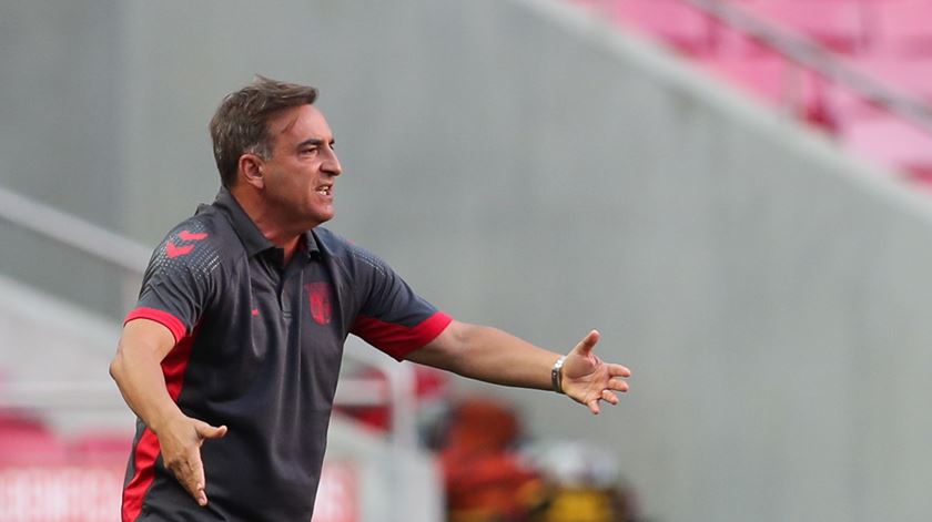 Carlos Carvalhal fez a antevisão do jogo contra o Nacional. Foto: António Cotrim/Lusa