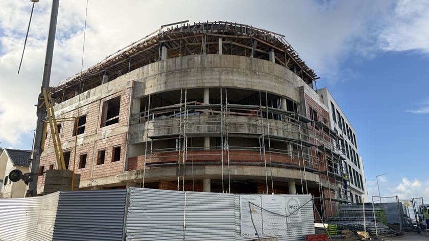 Esta vai ser a Casa das Janelas Grandes!