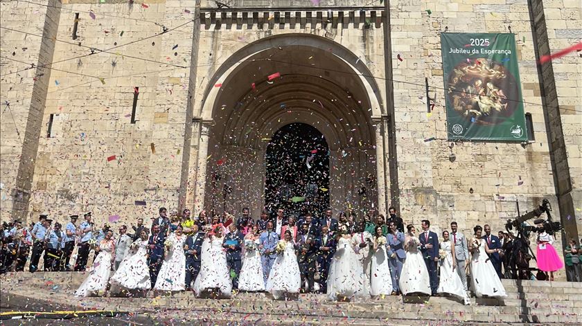 Casamentos de Santo António. "Um dos casais nasceu no Paraguai, outro em Itália, mas são todos lisboetas"