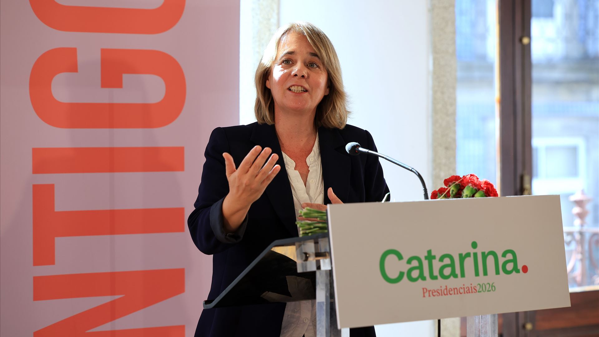 Catarina Martins considera "caso gravíssimo" escutas sem autorização a António Costa