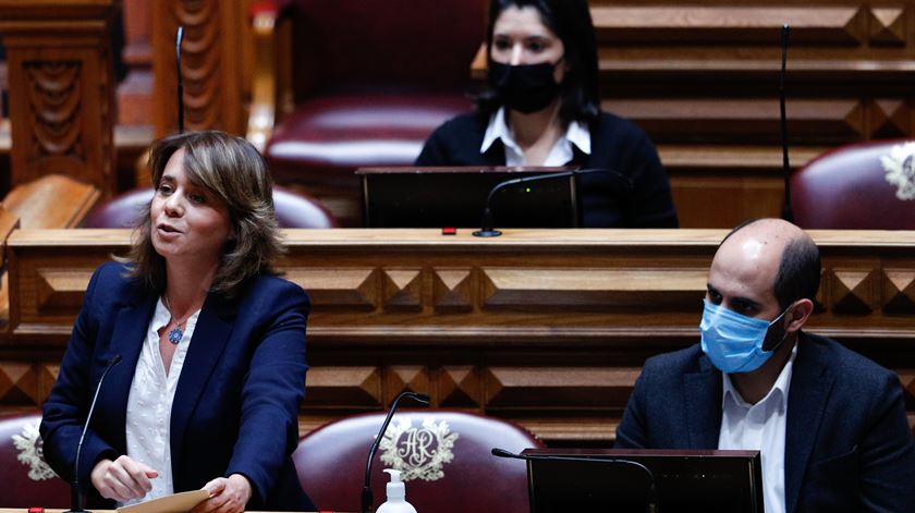 Catarina Martins disse que o OE 2021 traz menos dinheiro para a Saúde. Foto: António Cotrim/Lusa