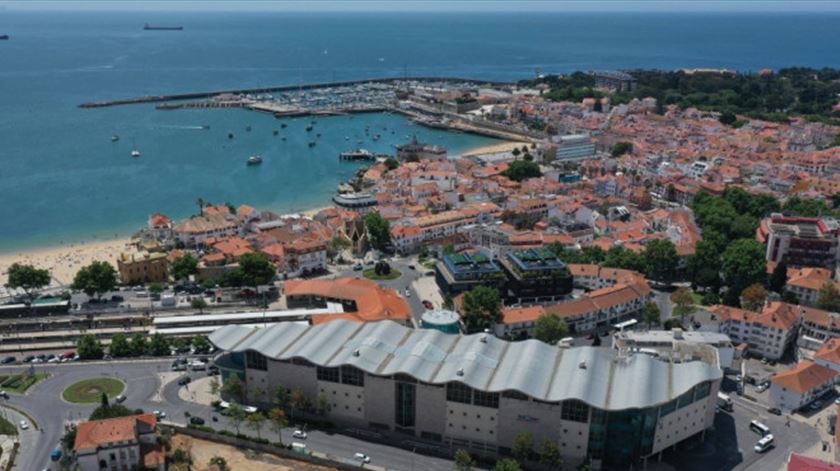 Um mês de apagão. Postos de emergência tinham combustível, mas faltou energia para abastecer