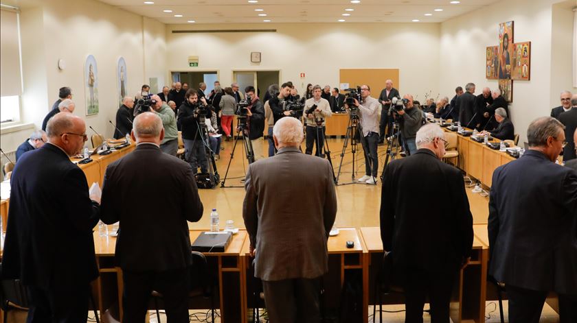 Bispos aprovam “de forma unânime” indemnizações às vítimas de abuso