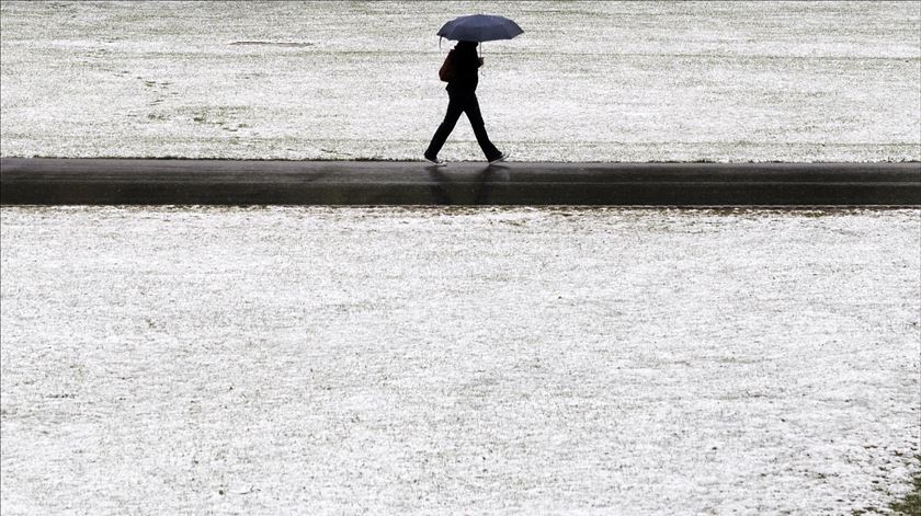 chuva inverno mau tempo Foto Ennio Leanza/EPA