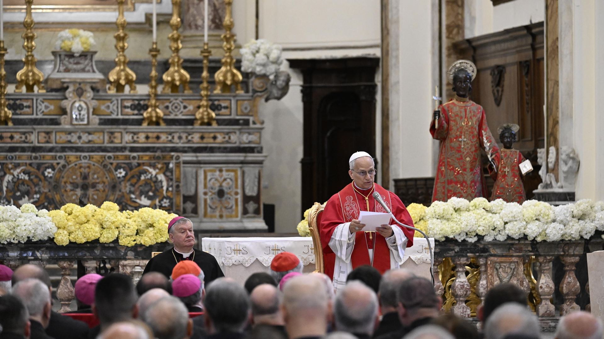 Papa em Acerra: “Vim, antes de mais, recolher as lágrimas daqueles que perderam entes queridos