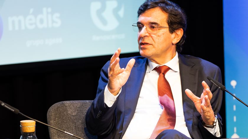 ​Adalberto Campos Fernandes exige a PS e PSD um “pacto estratégico para a saúde”