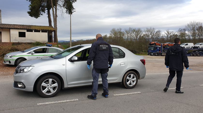 Controlo na fronteira de Vila Verde da Raia, a 17 de Março de 2020. Foto: Olímpia Mairos/RR