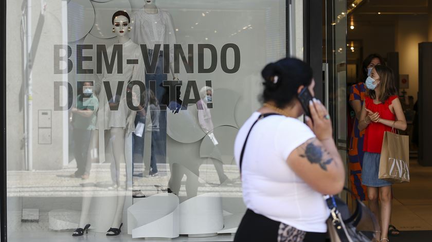Fundo europeu: 750 mil milhões para fazer “face a uma crise sem precedentes” Fundo europeu: 750 mil milhões para fazer “face a uma crise sem precedentes”