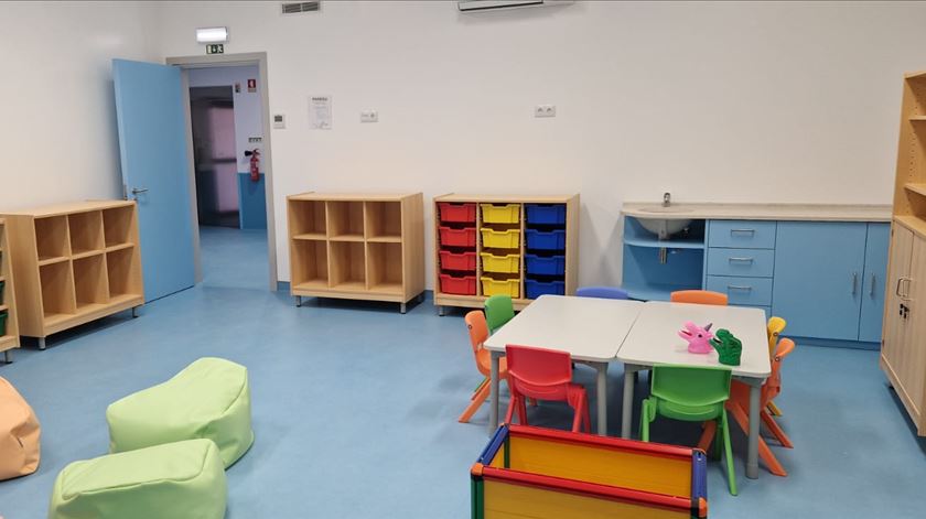 Câmara de Sintra rejeita que burocracia mantenha creche fechada Câmara de Sintra rejeita que burocracia mantenha creche fechada