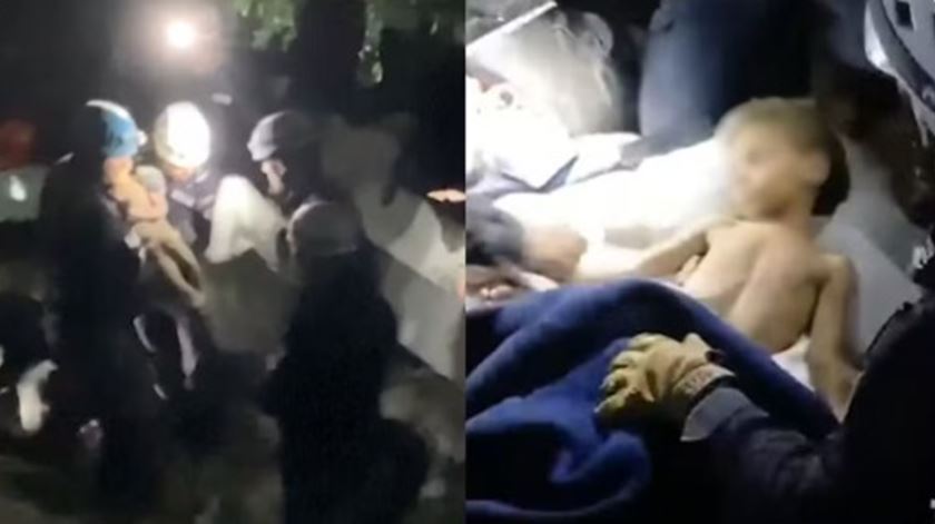 Criança de três anos resgatada seis dias após os sismos Criança de três anos resgatada seis dias após os sismos