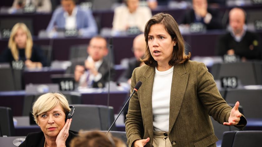 UE prepara selo de transparência e qualidade para "finfluencers" UE prepara selo de transparência e qualidade para "finfluencers"