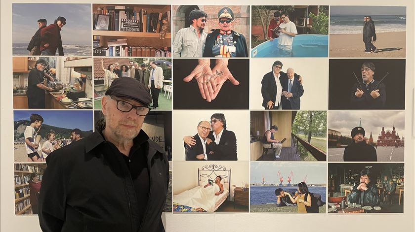 "Mundo Sepúlveda". Uma exposição onde o escritor não aparece a escrever