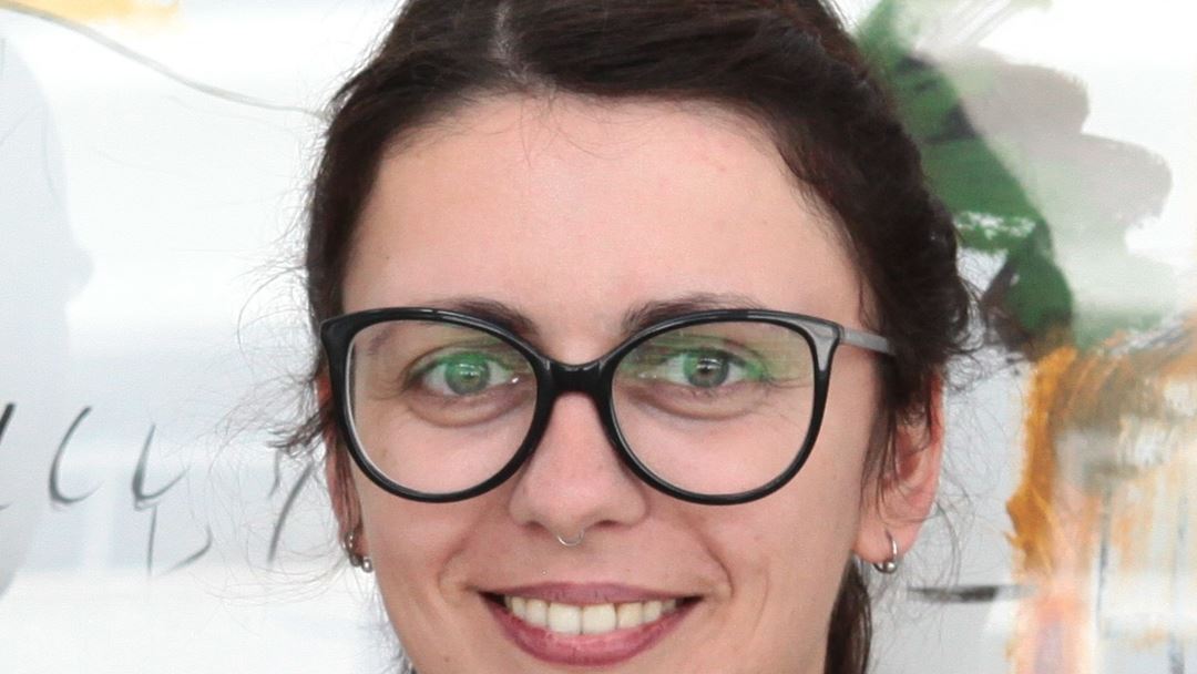 Daniela Reis, 34 anos, lançou uma campanha de crowdfunding, em 2016, para angariar dinheiro para pagar as propinas do mestrado em Teatro. Foto: Fernando Pereira, Associação Portugal AVC