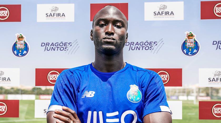 Danilo Pereira é capitão do FC Porto e é um dos jogadores que se manifesta contra o Código de Conduta exigido pela DGS para a retoma do futebol Foto: FC Porto