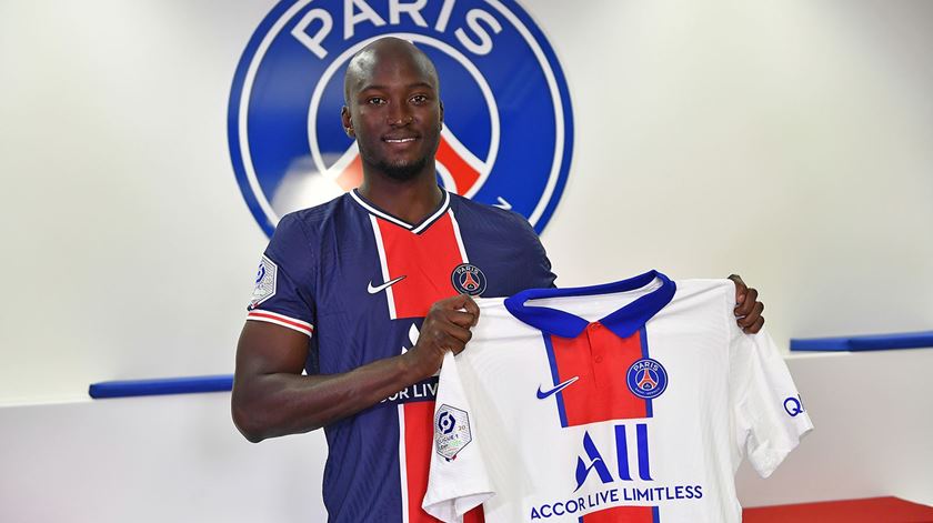 PSG apresentou Danilo Pereira Foto: PSG