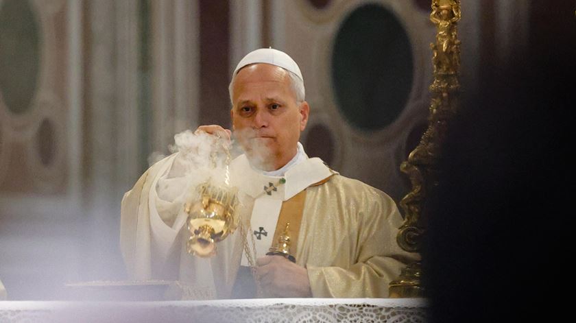 Leão XIV alerta para Igreja com "critérios do mundo" e elogia processo sinodal