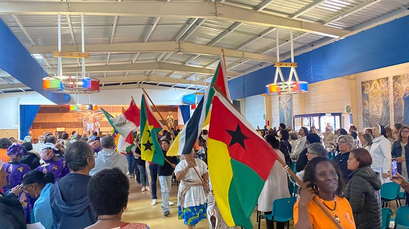 D. Américo Aguiar: migrantes não podem ser “bola de pingue-pongue”