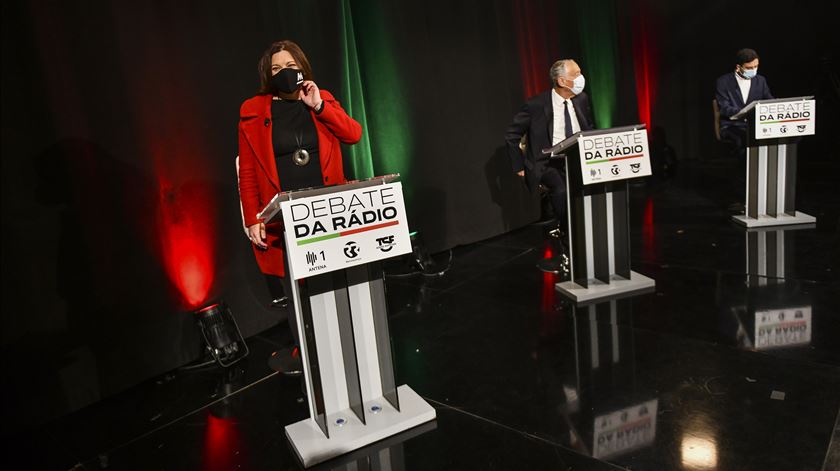 Poderes do Presidente. Candidatos a Belém unidos nas críticas a Marcelo