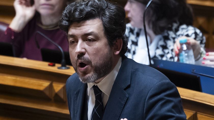 Esquerda acusa Governo de violar Constituição na revisão da lei da nacionalidade