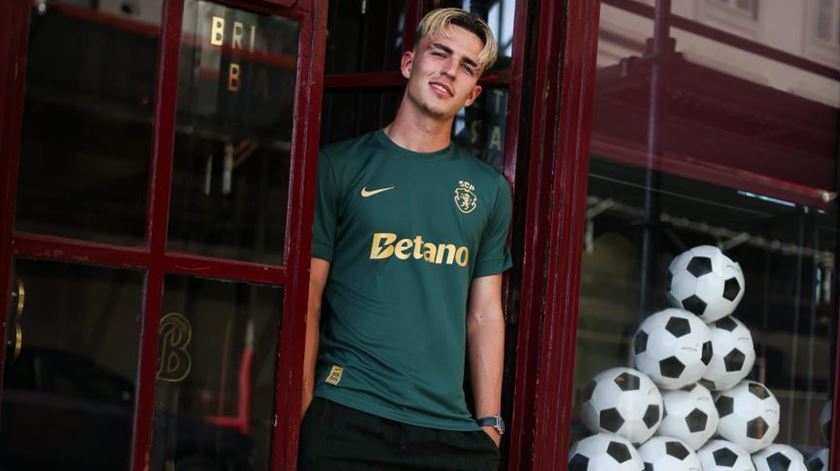 Oficial. Jesse Derry é reforço do Sporting