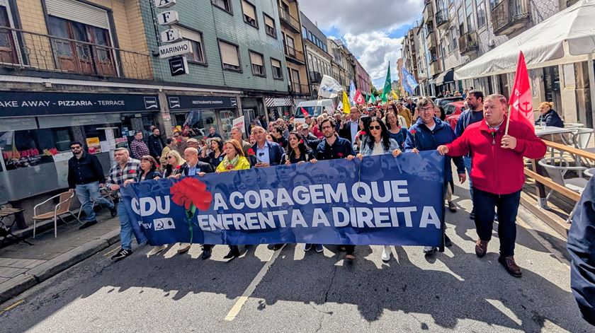 Opor -se a 