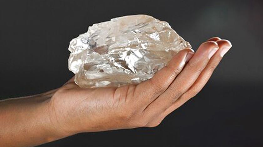 Descoberto segundo maior diamante do mundo Descoberto segundo maior diamante do mundo