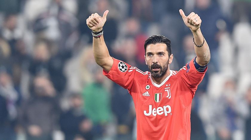 Buffon notabilizou-se na Juventus. Foto: Alessandro Di Marco/EPA