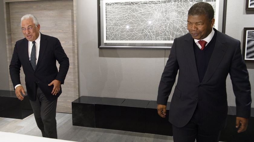 António Costa e João Lourenço reuniram-se em Davos. Foto: Laurent Gillieron/EPA