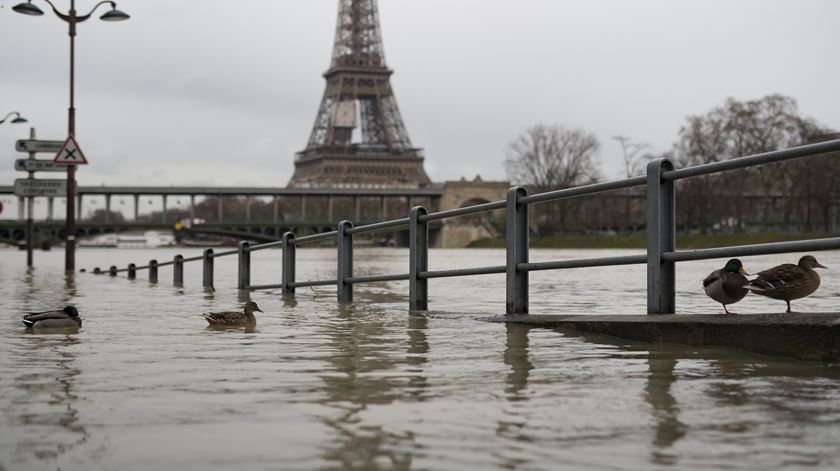 São esperadas precipitações extremas cada vez mais frequentes. Foto: Ian Langsdon/EPA