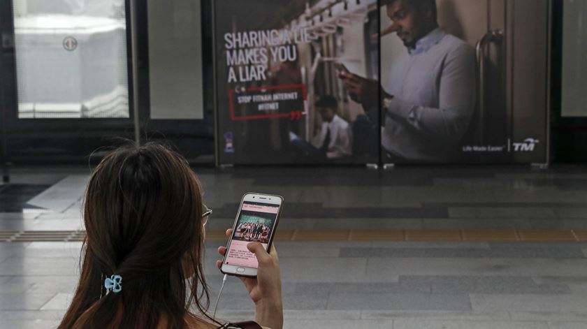 Fake News. Três quartos dos portugueses que usam Internet preocupados com desinformação
