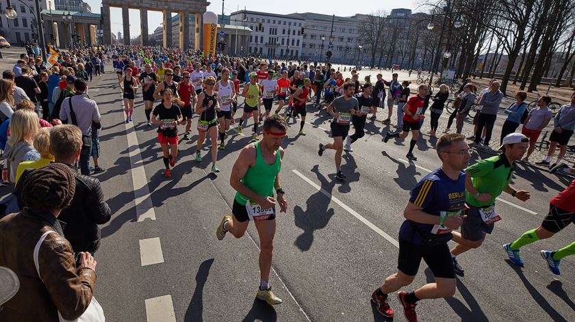 O Vaticano entra na corrida... Foto: Hayoung Jeon/EPA