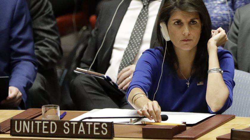 Nikki Haley, embaixadora dos EUA na ONU. Foto: Jason Szenes/EPA