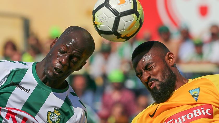 Vitória de Setúbal e Estoril são as duas equipas que descem em mais cenários. Foto: Manuel de Almeida/Lusa