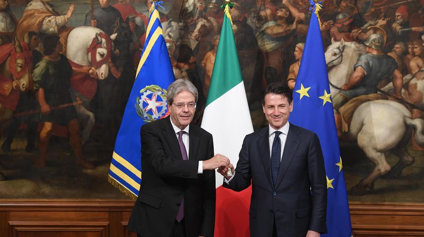 Paolo Gentiloni passou o testemunho a ​Giuseppe Conte. Foto: Claudio Peri/Lusa