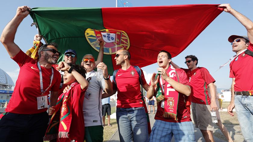 Seleção tem apoio de adeptos de todo o mundo. Foto: Ronald Wittek/EPA