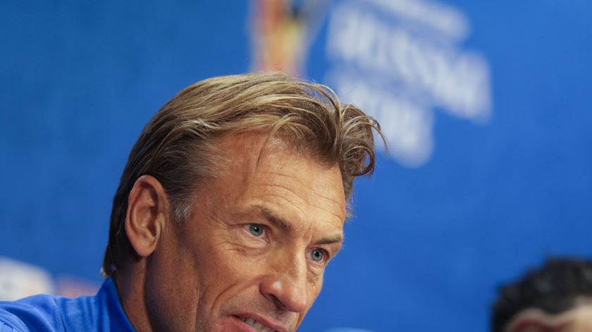 Arábia Saudita fica sem selecionador a dois meses do Mundial