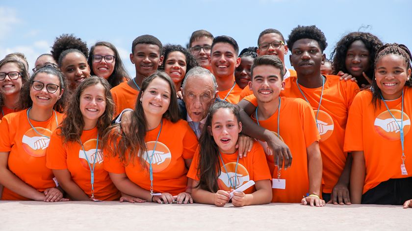 Marcelo Rebelo de Sousa com alunos participantes na "Expedição EPIS 2018" Foto: José Sena Goulão/Lusa