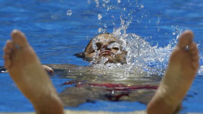 piscina, calor bom tempo verão férias Foto: EPA