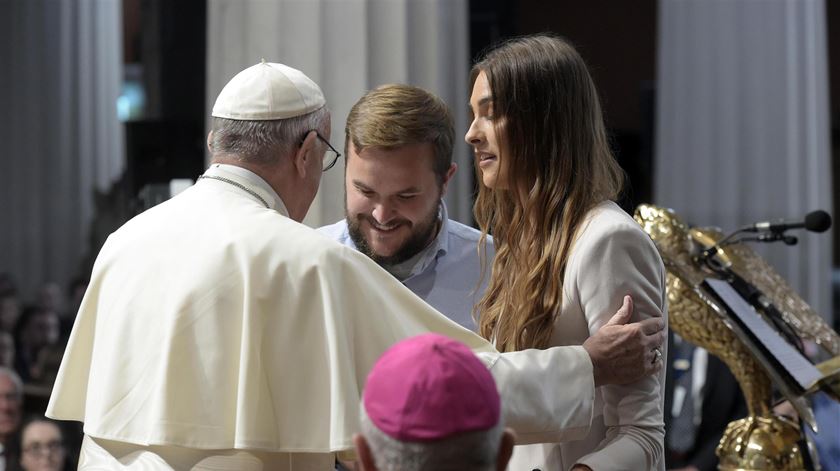 Papa - encontro com casais, em Dublin. Foto: ANSA/EPA