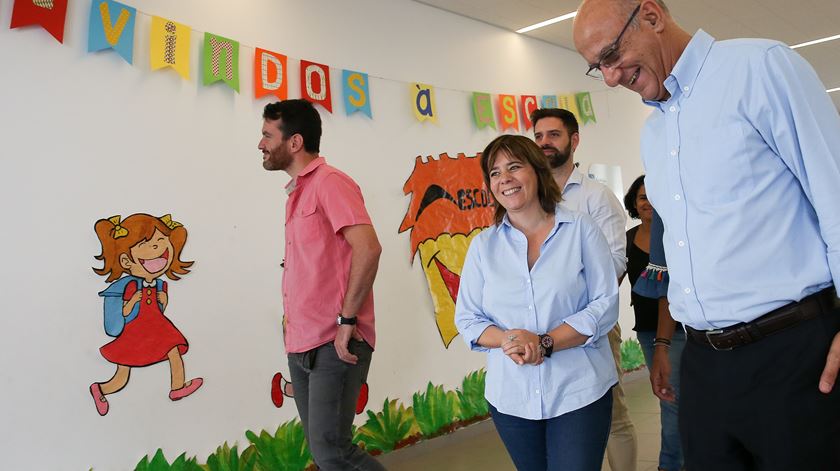 Catarina Martins visitou a Escola EB Sarah Afonso nos Olivais, em Lisboa. Foto: Inácio Rosa/Lusa