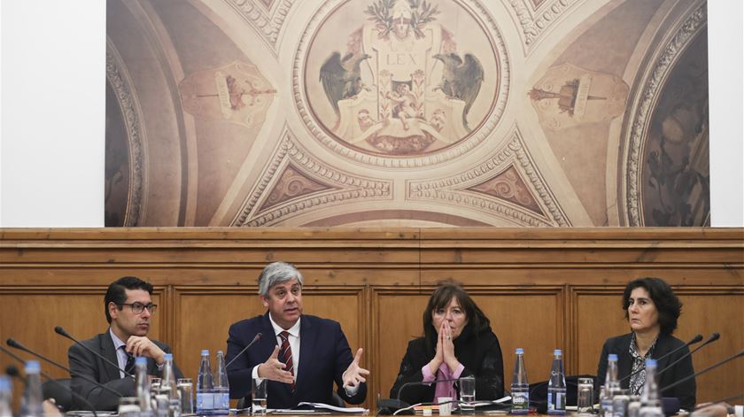 Centeno, Teresa Leal Coelho e Mourinho Félix na comissão parlamentar sobre CGD. Foto: José Sena Goulão/Lusa