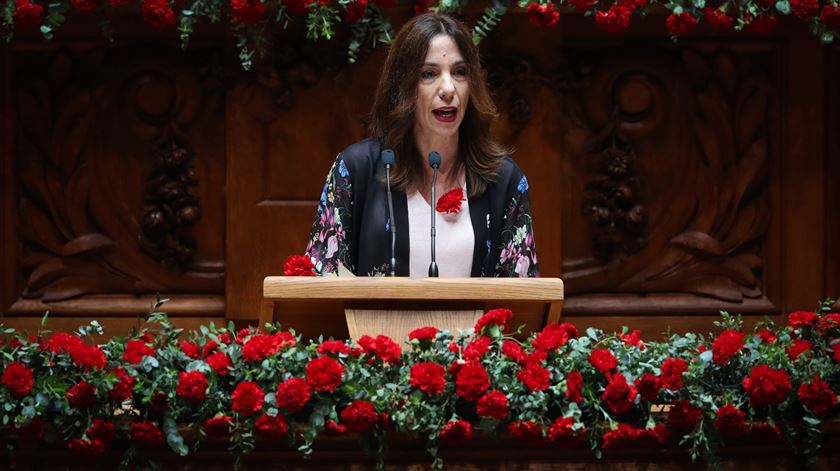 A deputada do Partido "Os Verdes" Heloisa Apolónia sessão solene comemorativa dos 45 anos da Revolução de 25 de Abril na Assembleia da República em Lisboa Foto: António Cotrim/Lusa