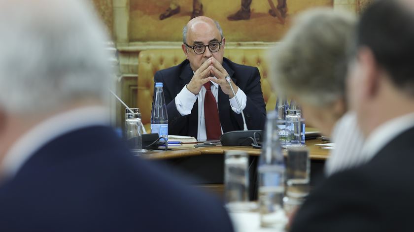 Azeredo Lopes no centro de uma polémica que pode prejudicar o Governo. Foto: Miguel A. Lopes/Lusa