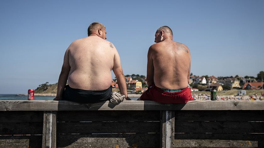 Temperaturas máximas rondam os 30 graus na maioria do país. Foto: Julien de Rosa/EPA