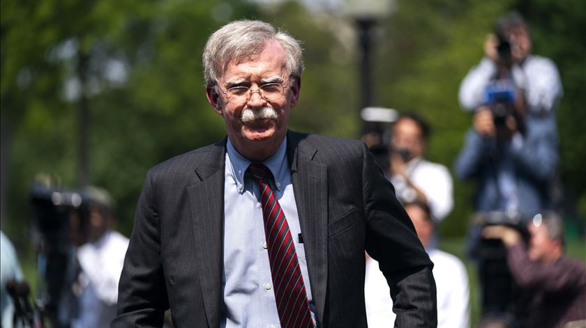 Revelações de John Bolton podem colocar Trump em apuros. Foto: Jim Lo Scalzo/EPA