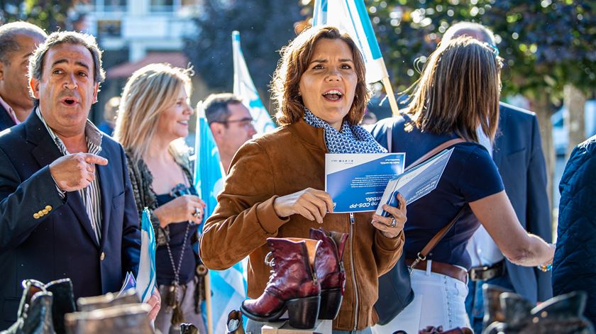 Campanha na feira de Lamego. Foto: Octávio Passos/Lusa