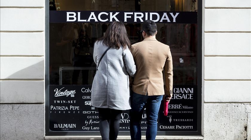 Black Friday. Portugueses gastaram mais dinheiro, mas em compras de menor valor